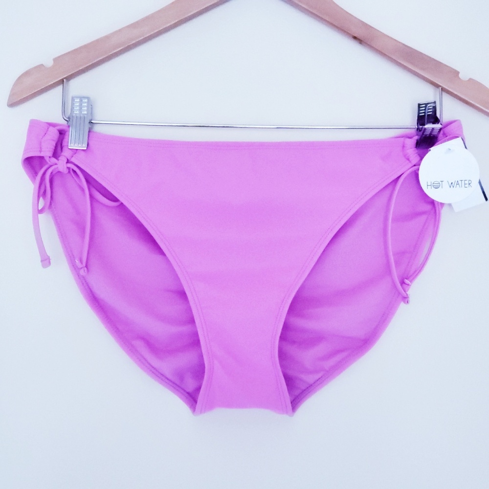 NWT! Hot Water Keyhole Bikini Bottom Sz XL